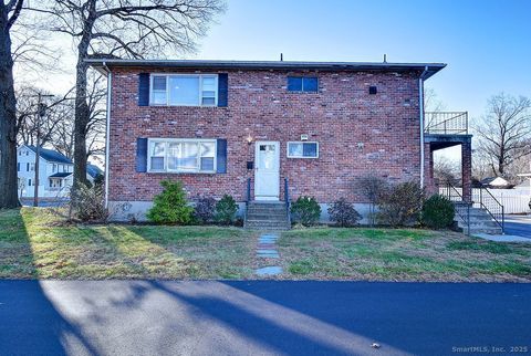 Photo of 139 Phyllis Drive, Naugatuck, CT 06770 (MLS # 24142066)