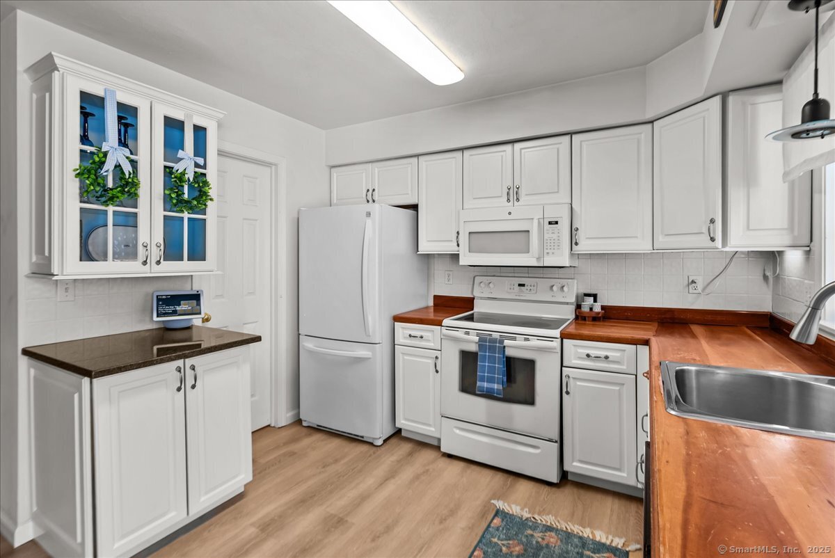 13 Brantwood Drive #13, Madison, Connecticut image 7