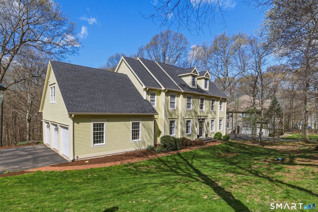 Photo of 227 Old Farms Road, Glastonbury, CT 06073 (MLS # 24162712)