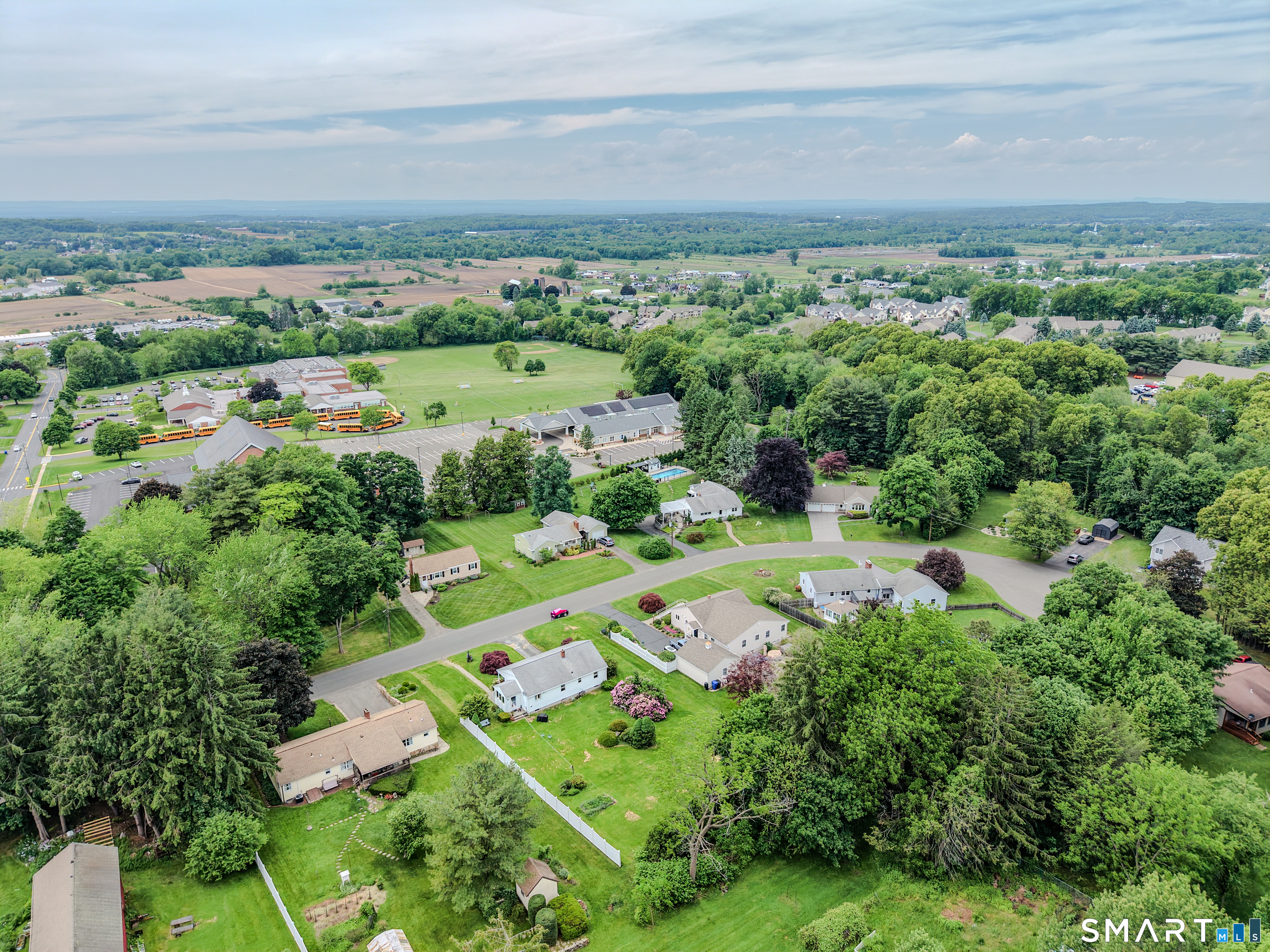 6 Fairview Ave Extension