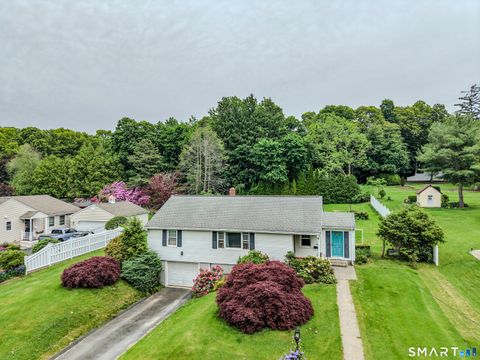 Photo of 6 Fairview Ave Extension, Ellington, CT 06029 (MLS # 24179304)