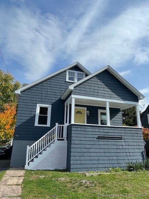 Photo of 143 Benton Street, Manchester, CT 06040 (MLS # 24135979)