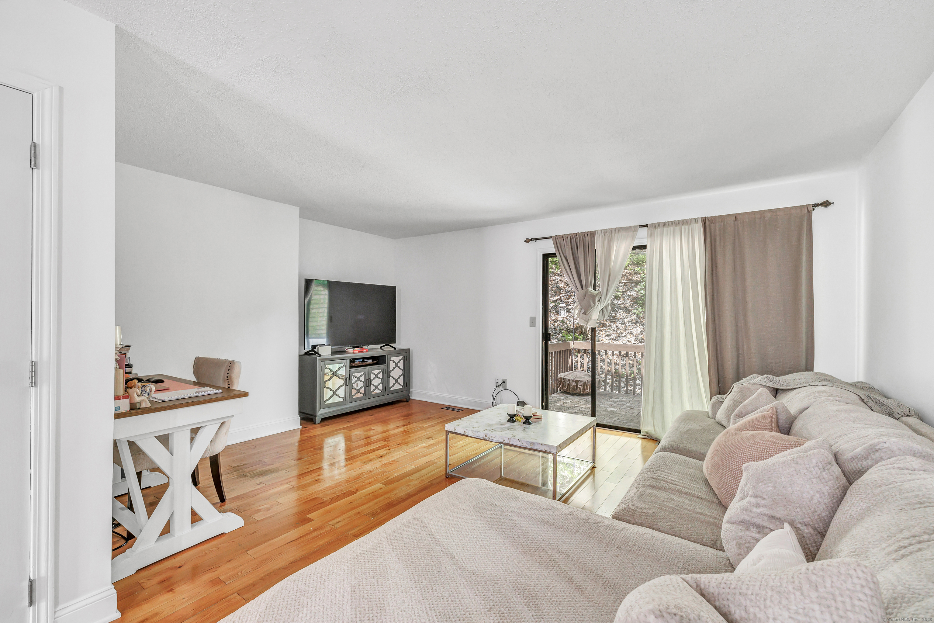 196 New Haven Avenue 322