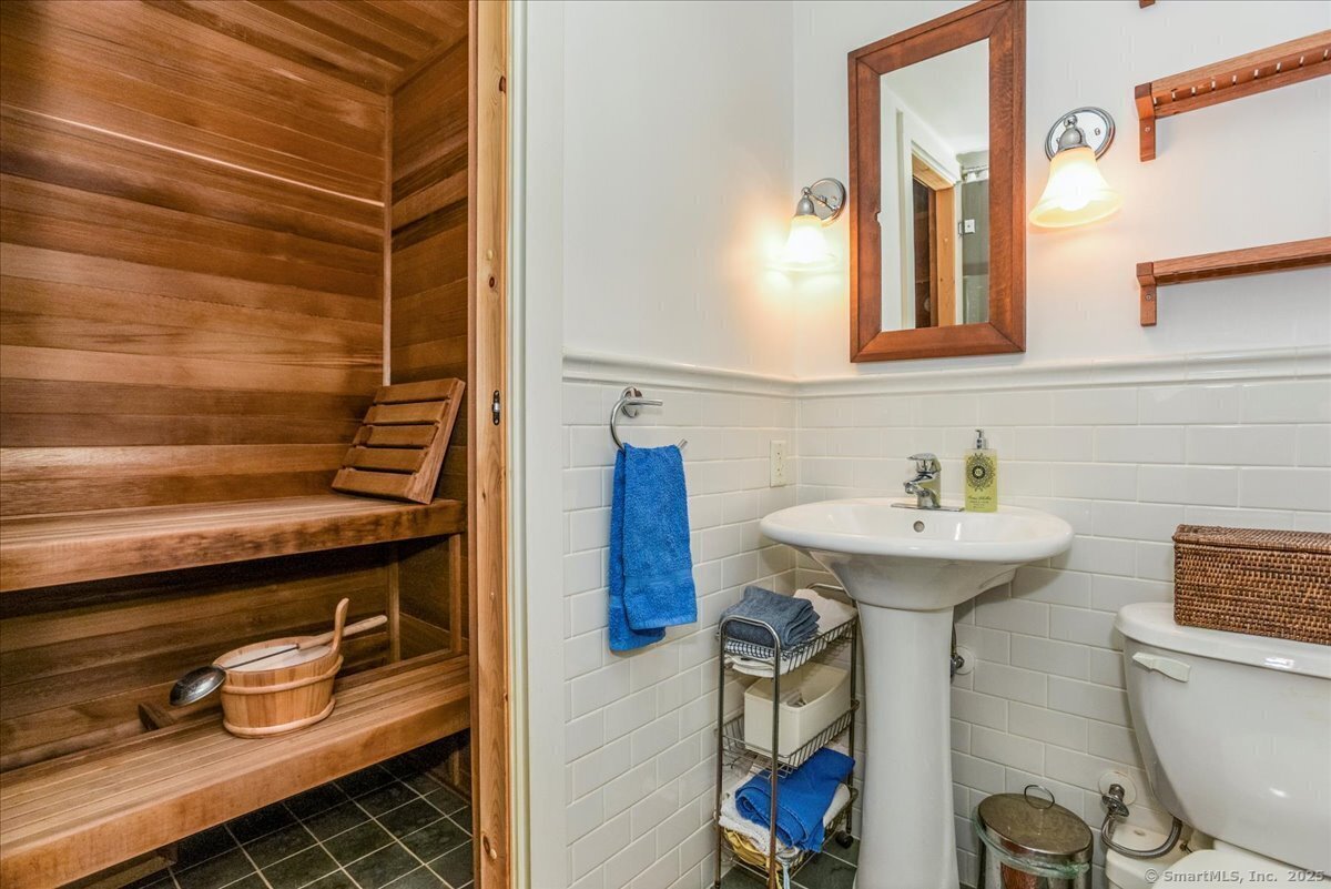 1335 Pequot Trail, Stonington, Connecticut image 27
