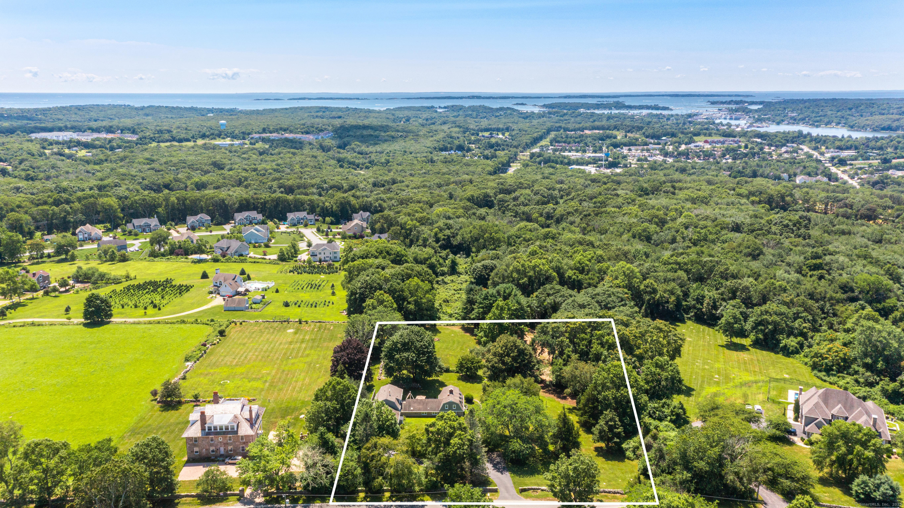 1335 Pequot Trail, Stonington, Connecticut image 7