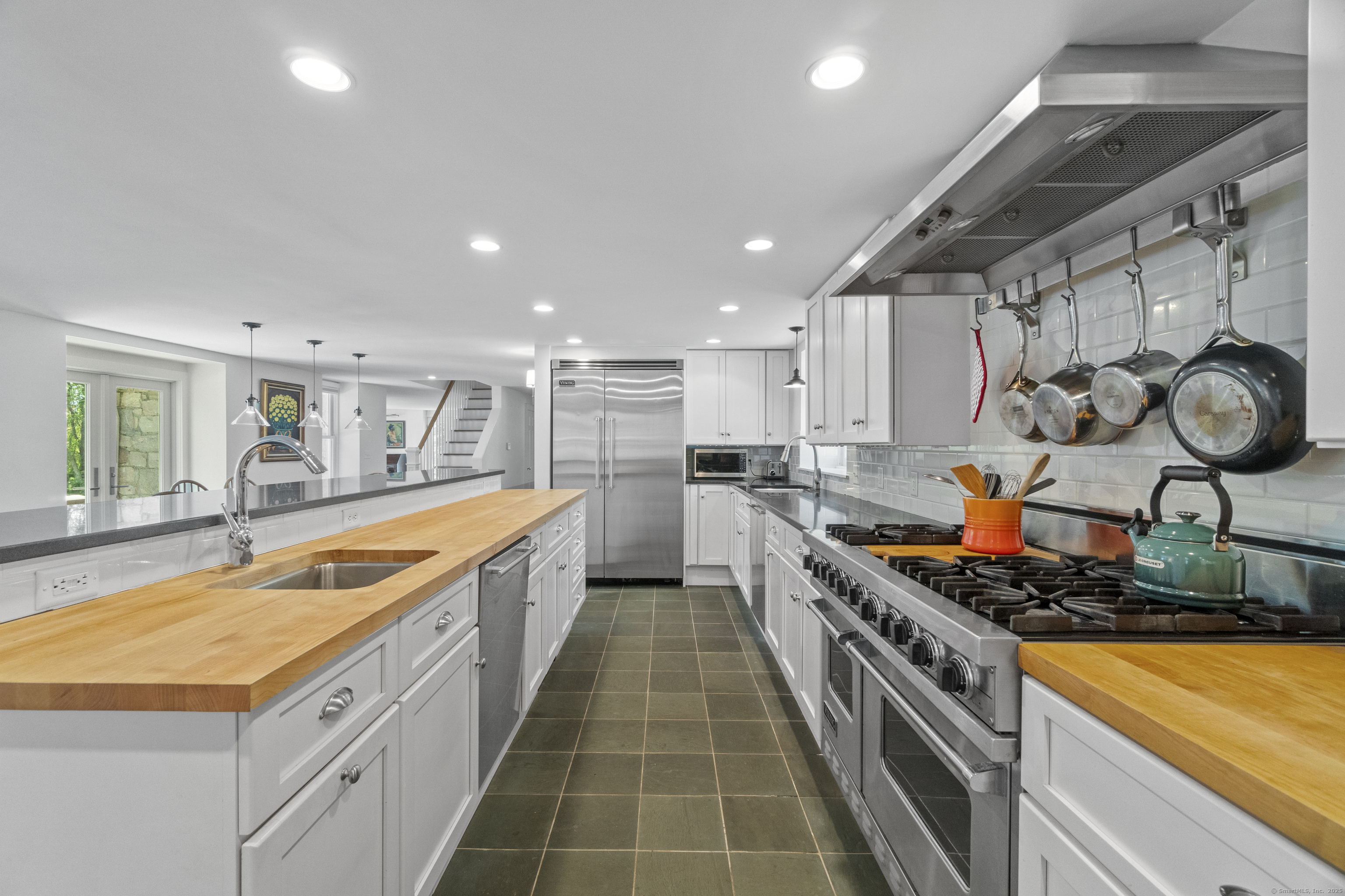1335 Pequot Trail, Stonington, Connecticut image 11