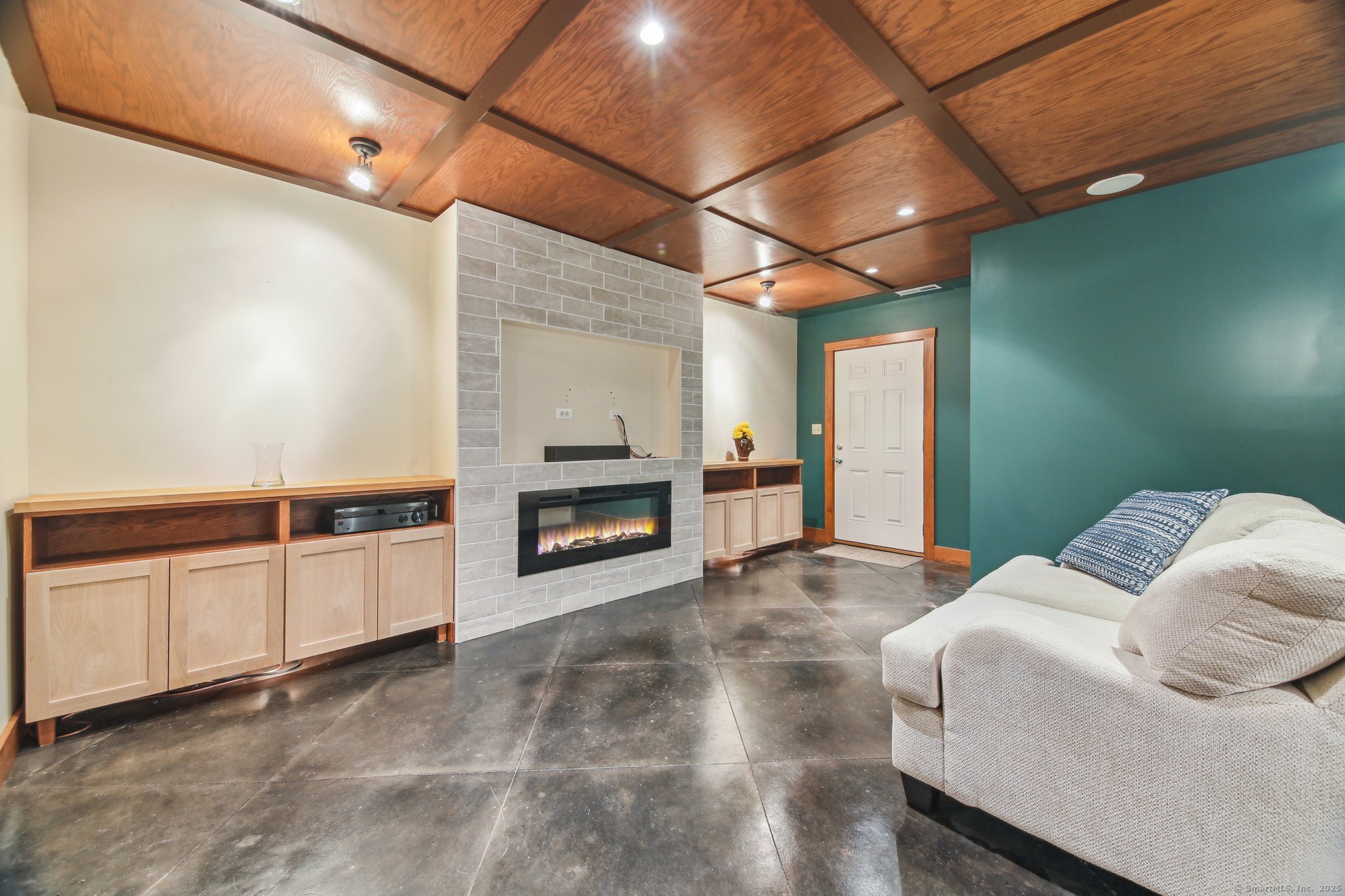 324 Chesterfield Road, Montville, Connecticut image 23