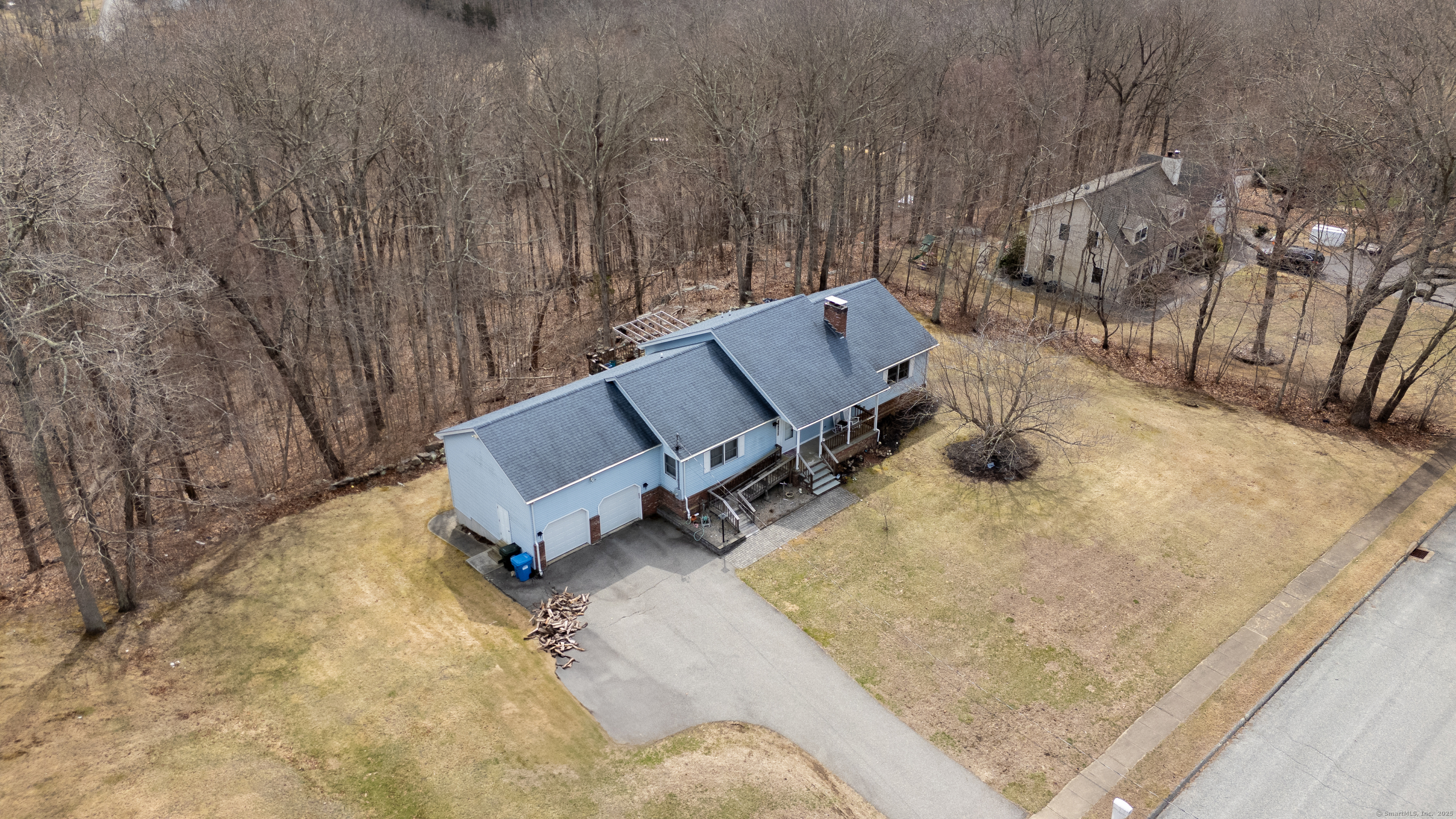 9 Lost Acres Road, Norwich, Connecticut image 1
