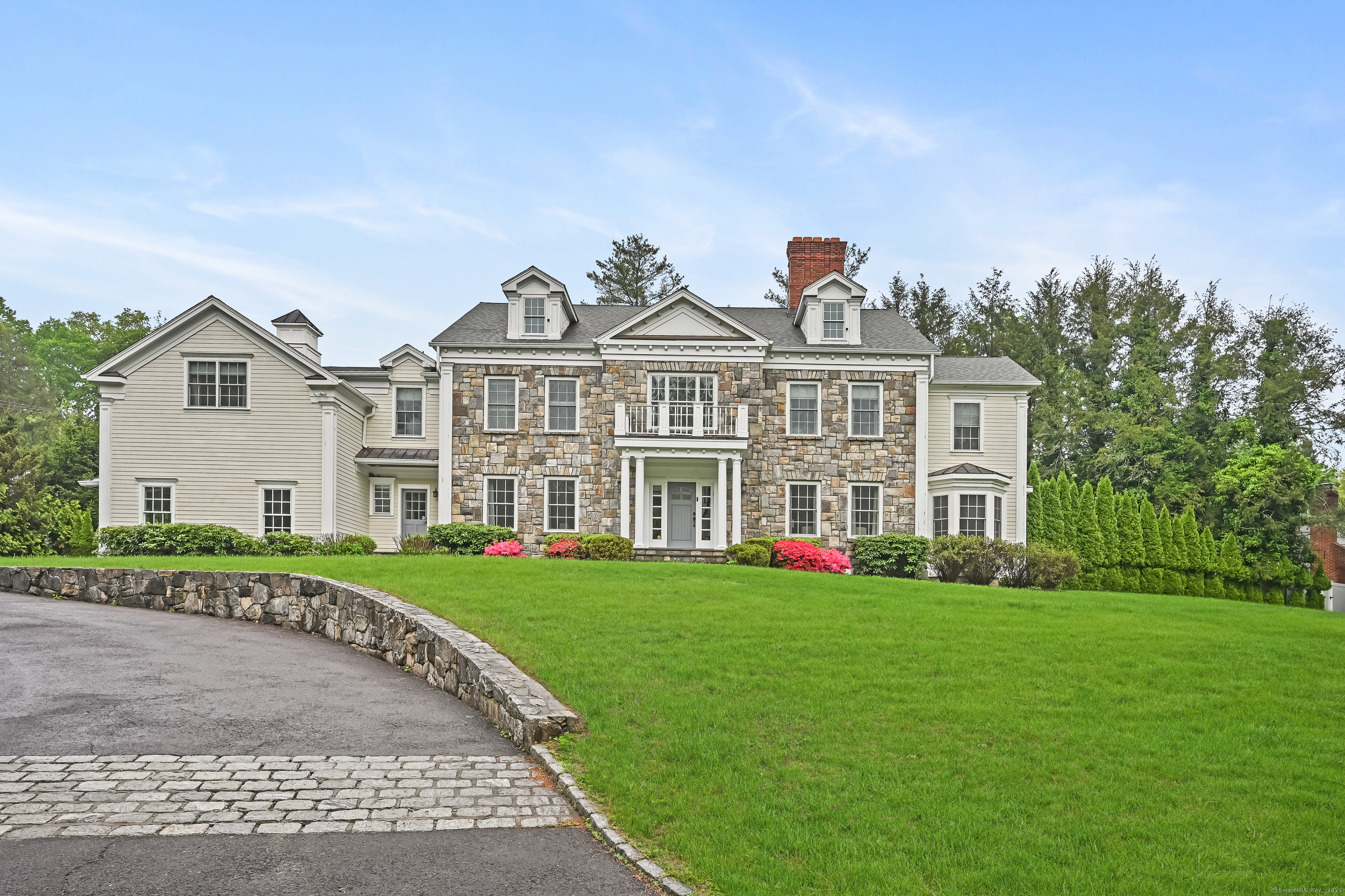 6 Coachlamp Lane