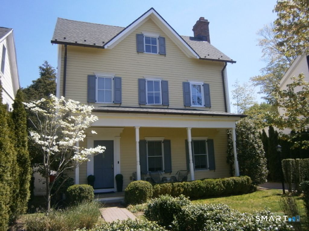 Photo of 65 Sherwood Place #65, Greenwich, CT 06830 (MLS # 24107880)