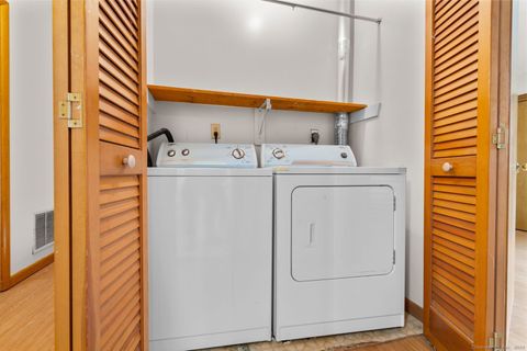 Tiny photo for 31 Cortland Place #31, Ansonia, CT 06401 (MLS # 24129554)