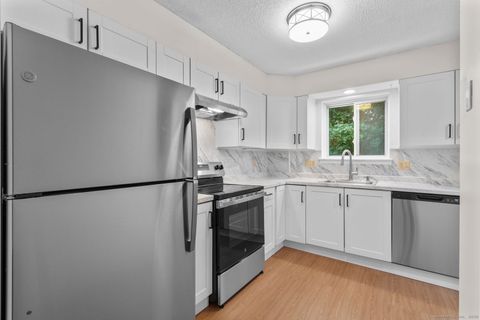 Tiny photo for 31 Cortland Place #31, Ansonia, CT 06401 (MLS # 24129554)