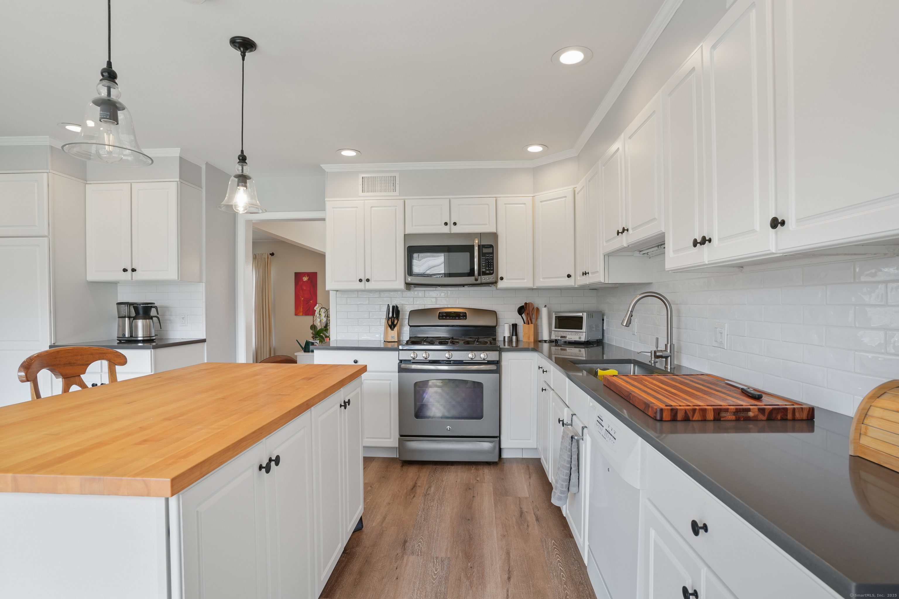 6 Deer Hill Drive, Danbury, Connecticut image 17