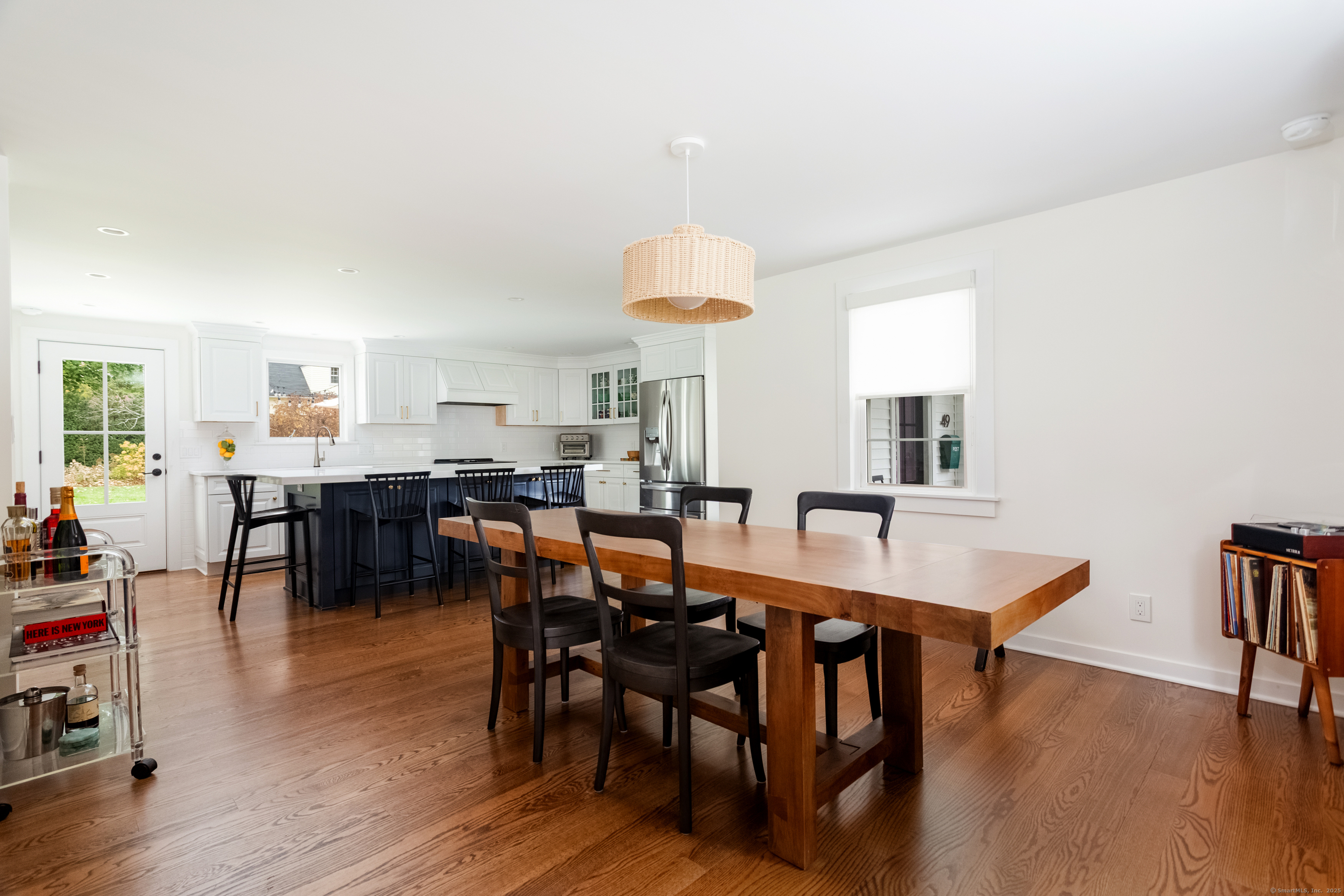 Norwalk, Connecticut 06851, United States, 3 Bedrooms Bedrooms, ,2 BathroomsBathrooms,Residential,Pending,235381