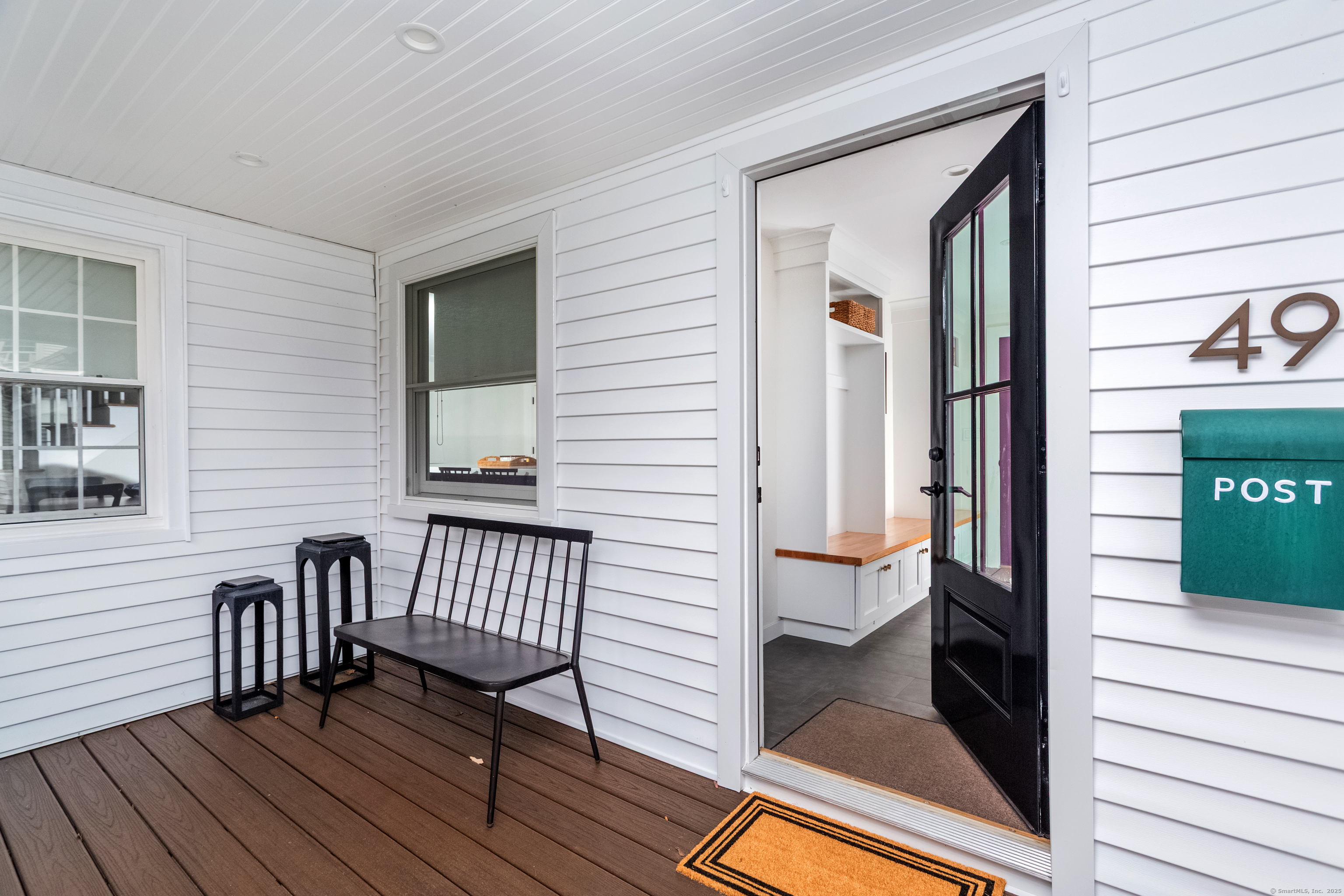 Norwalk, Connecticut 06851, United States, 3 Bedrooms Bedrooms, ,2 BathroomsBathrooms,Residential,Pending,235381