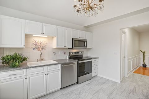 Tiny photo for 120 Prospect Street #APT 48, Ridgefield, CT 06877 (MLS # 24144750)