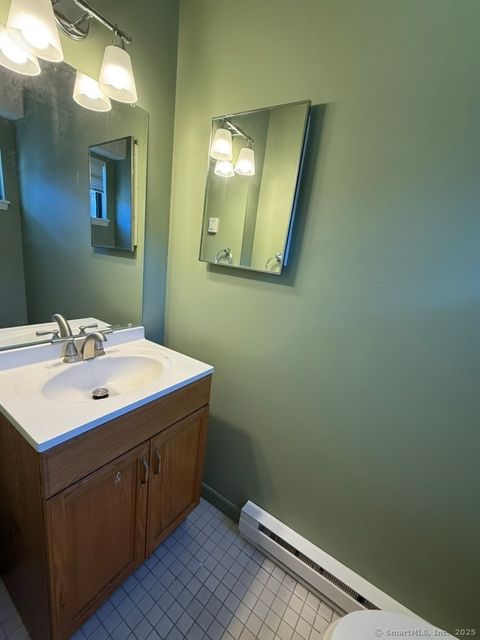 Tiny photo for 205 Homestead Street #APT B2, Manchester, CT 06042 (MLS # 24133519)