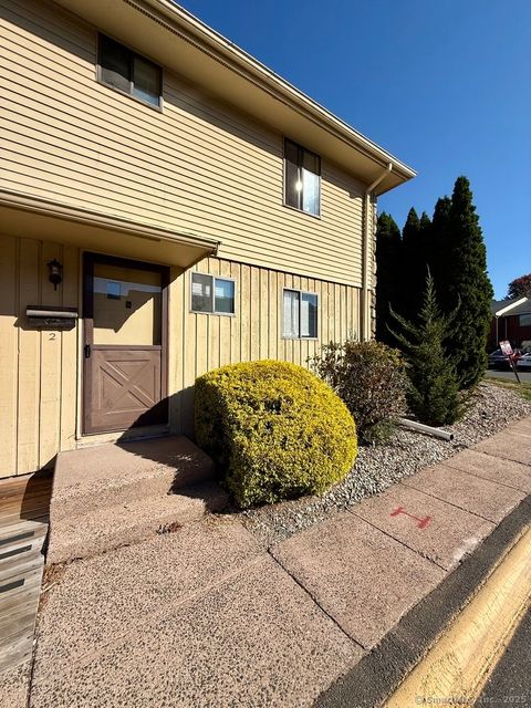 Photo of 205 Homestead Street #APT B2, Manchester, CT 06042 (MLS # 24133519)