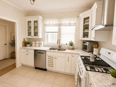 Tiny photo for 524 Wethersfield Avenue, Hartford, CT 06114 (MLS # 24183052)