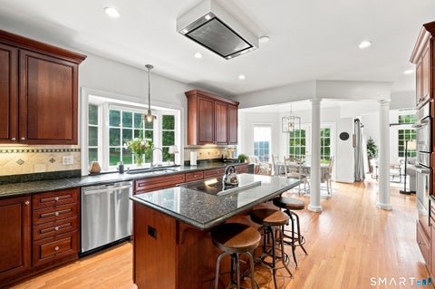 Tiny photo for 9 Whitehall Court, Middlebury, CT 06762 (MLS # 24204911)