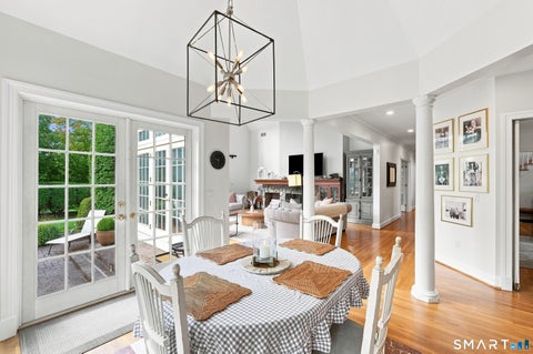 Tiny photo for 9 Whitehall Court, Middlebury, CT 06762 (MLS # 24204911)