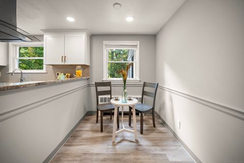 Tiny photo for 8 Tanglewood Road, West Hartford, CT 06117 (MLS # 24134998)