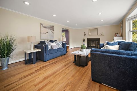 Tiny photo for 8 Tanglewood Road, West Hartford, CT 06117 (MLS # 24134998)