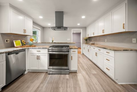 Tiny photo for 8 Tanglewood Road, West Hartford, CT 06117 (MLS # 24134998)