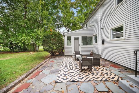 Tiny photo for 8 Tanglewood Road, West Hartford, CT 06117 (MLS # 24134998)