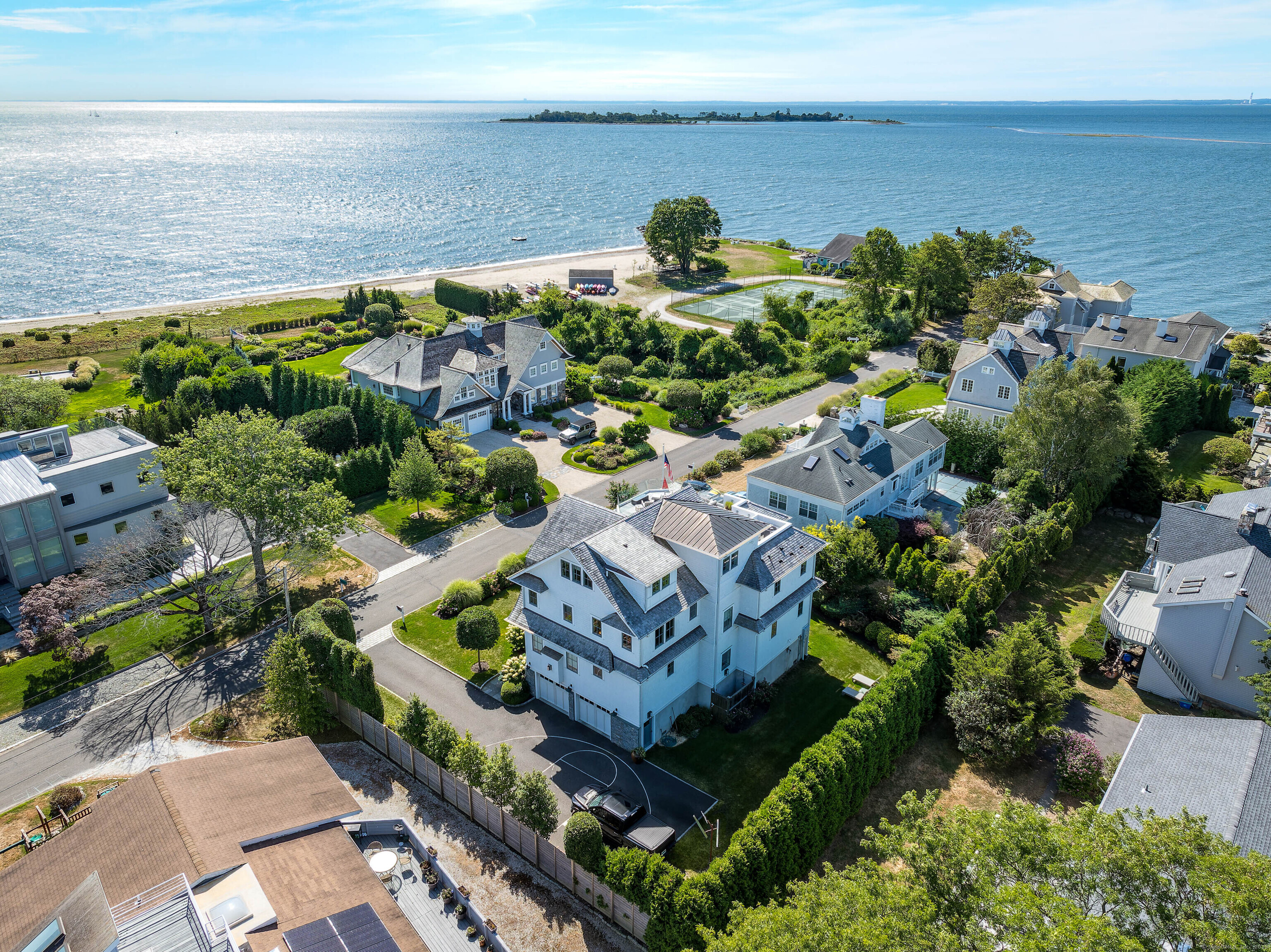 4 Sandpiper Road