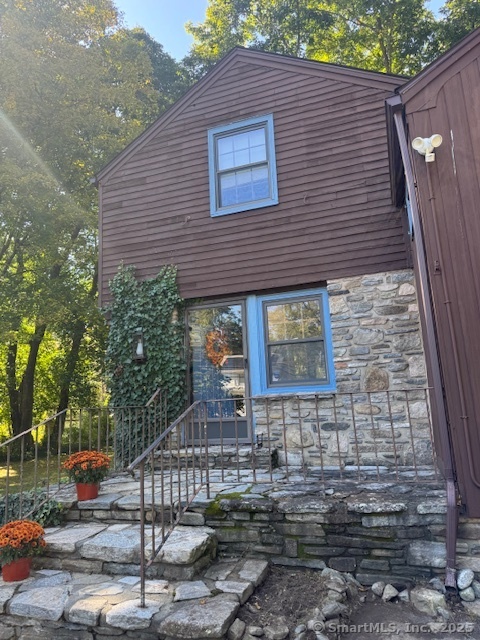 Windham, Connecticut 06226, United States, 2 Bedrooms Bedrooms, ,1 BathroomBathrooms,Residential,Coming Soon,219450