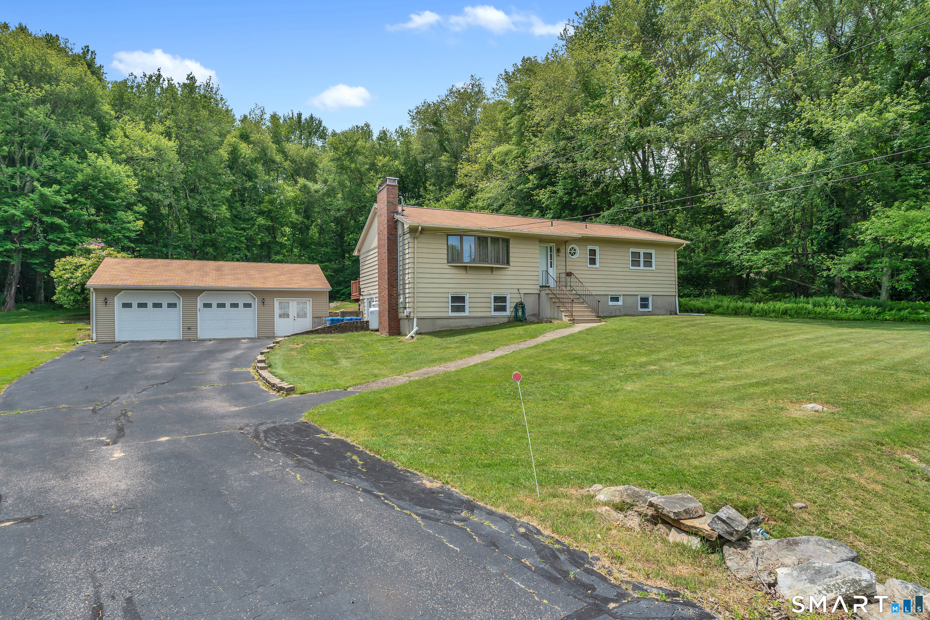 688 Raymond Hill Road