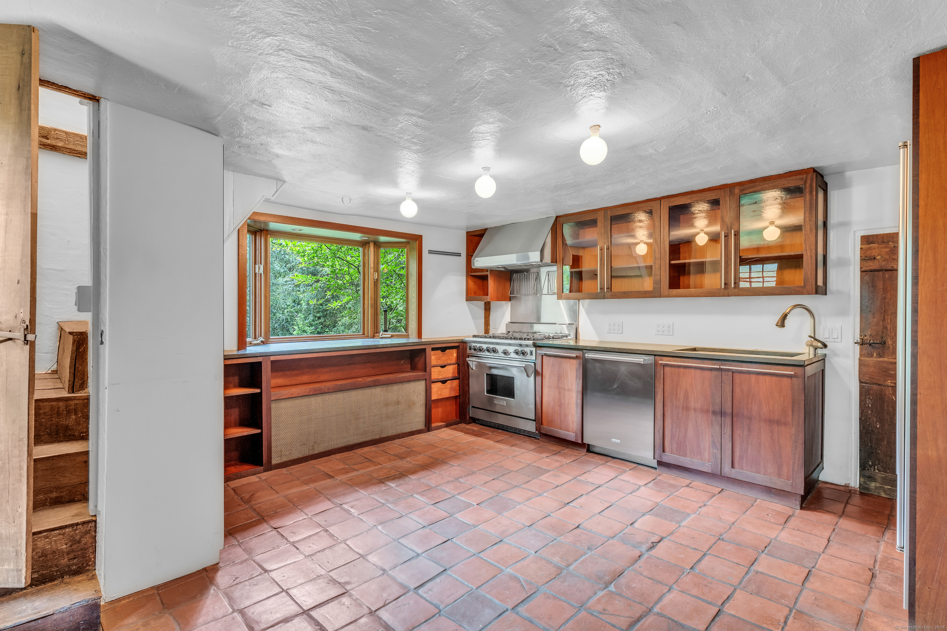 804 Forest Road, North Branford, Connecticut image 12