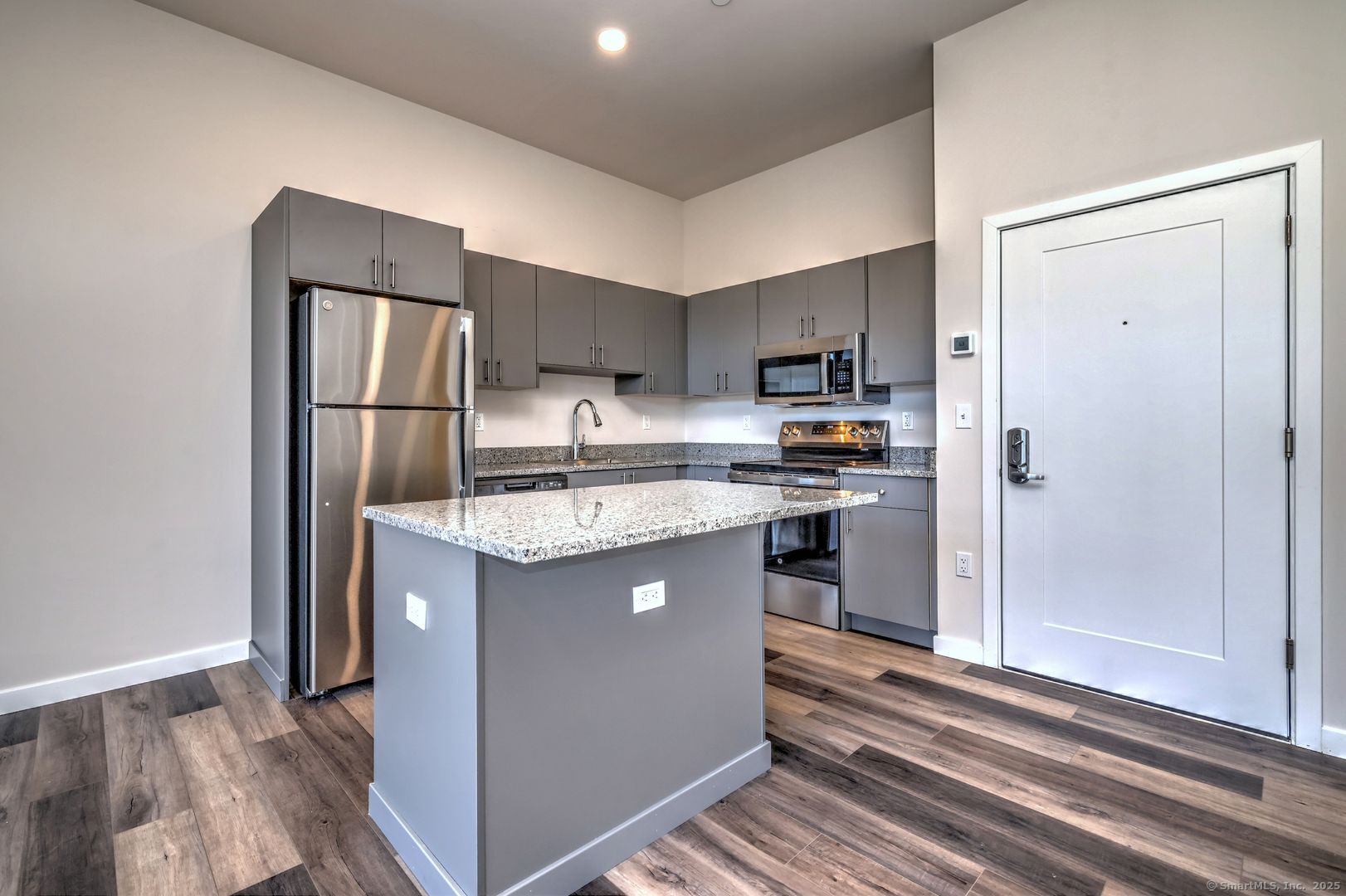 Rental Property at Coram Road 1406, Shelton, Connecticut - Bathrooms: 1 
Rooms: 2  - $2,150 MO.