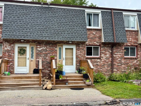 Condo For Sale - 231 Boston Post Road #27<br/> New London County, East Lyme, CT 06333
