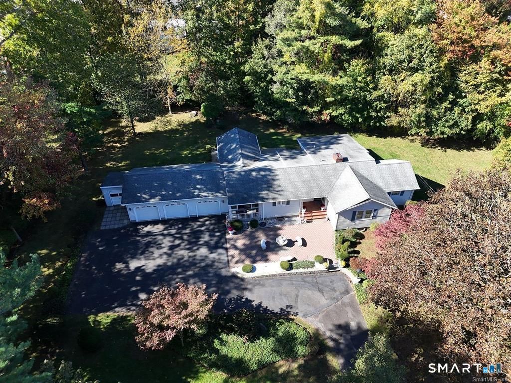 Photo of 101 Collier Road, Wethersfield, CT 06109 (MLS # 24175203)