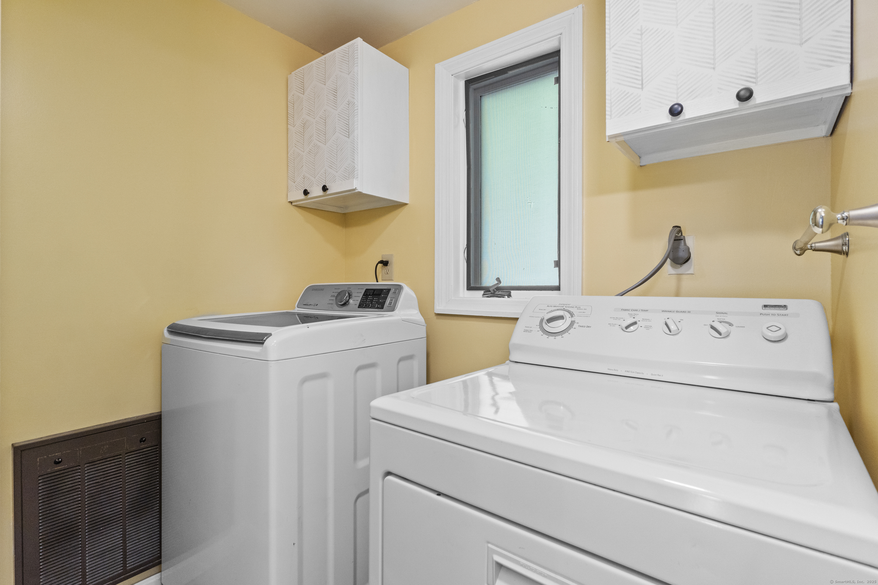 190 Old Colchester Road, Waterford, Connecticut image 17