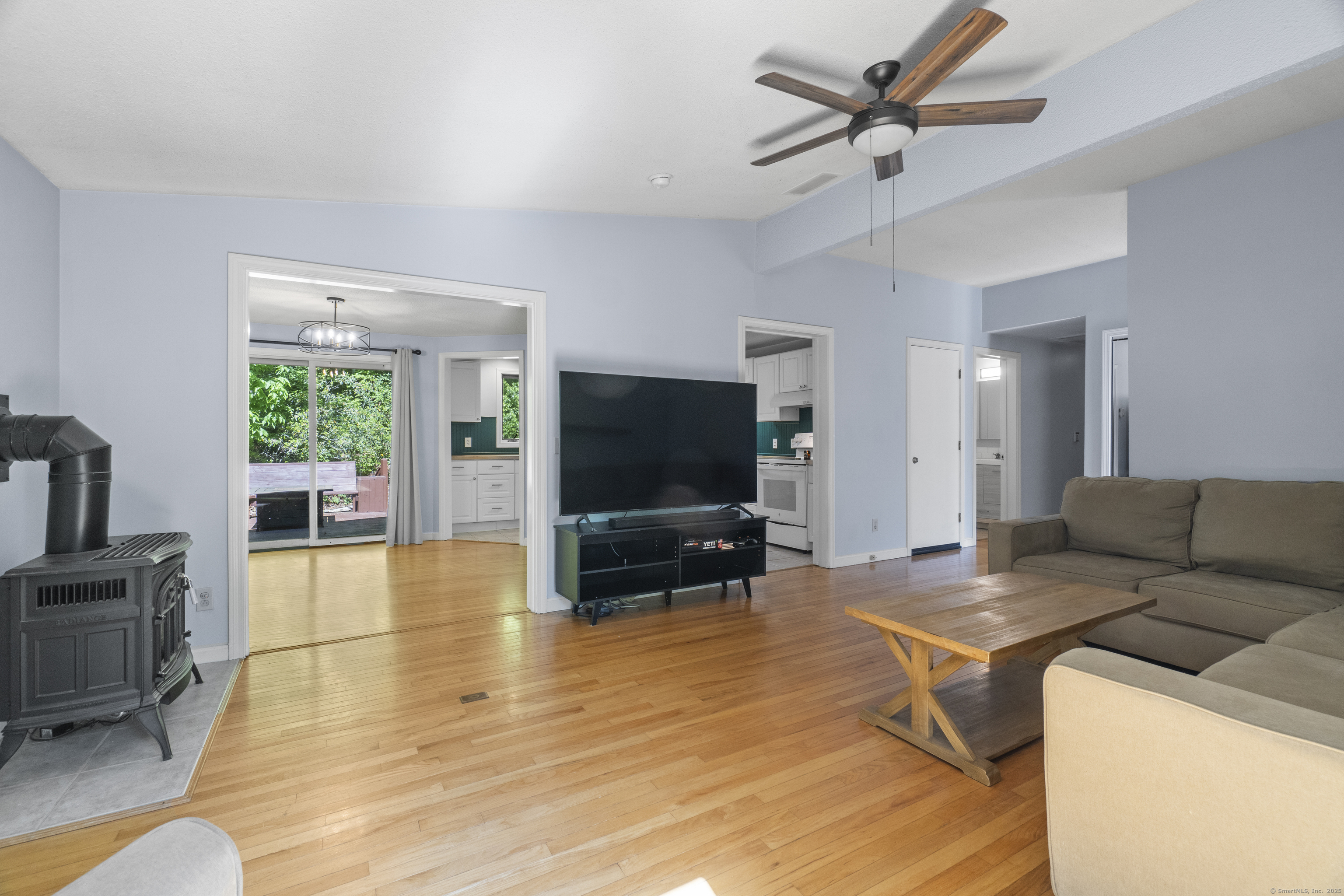 190 Old Colchester Road, Waterford, Connecticut image 9