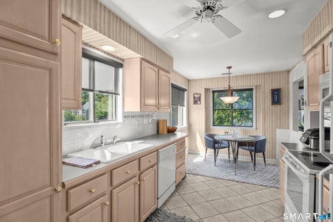 Tiny photo for 163 Turtle Bay Drive #163, Branford, CT 06405 (MLS # 24209398)