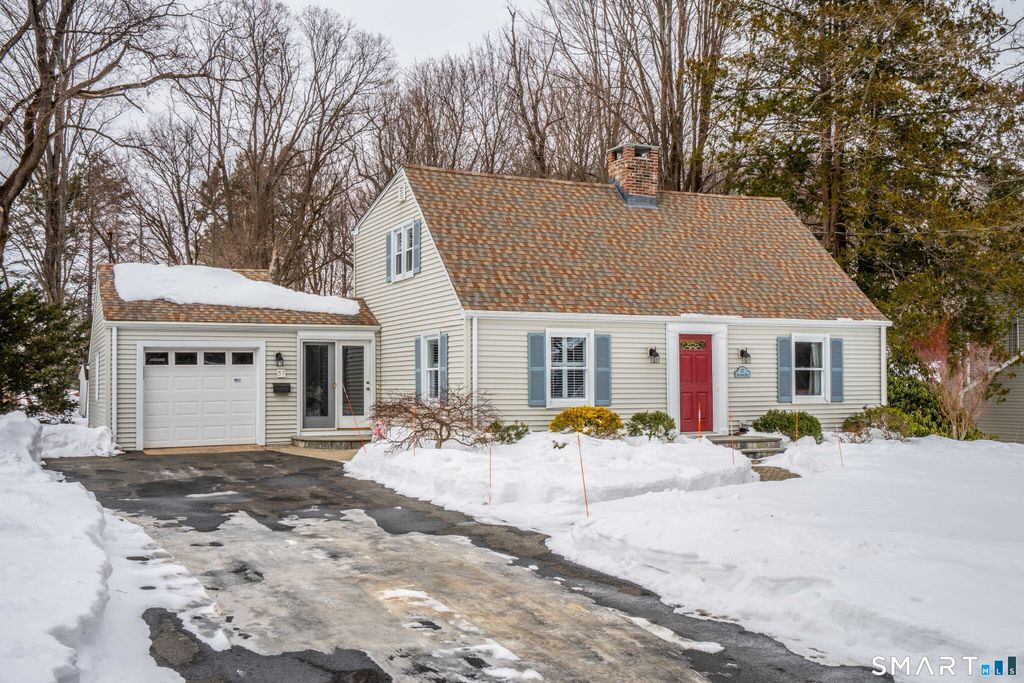 Photo of 57 Briarwood Road, West Hartford, CT 06107 (MLS # 24152974)