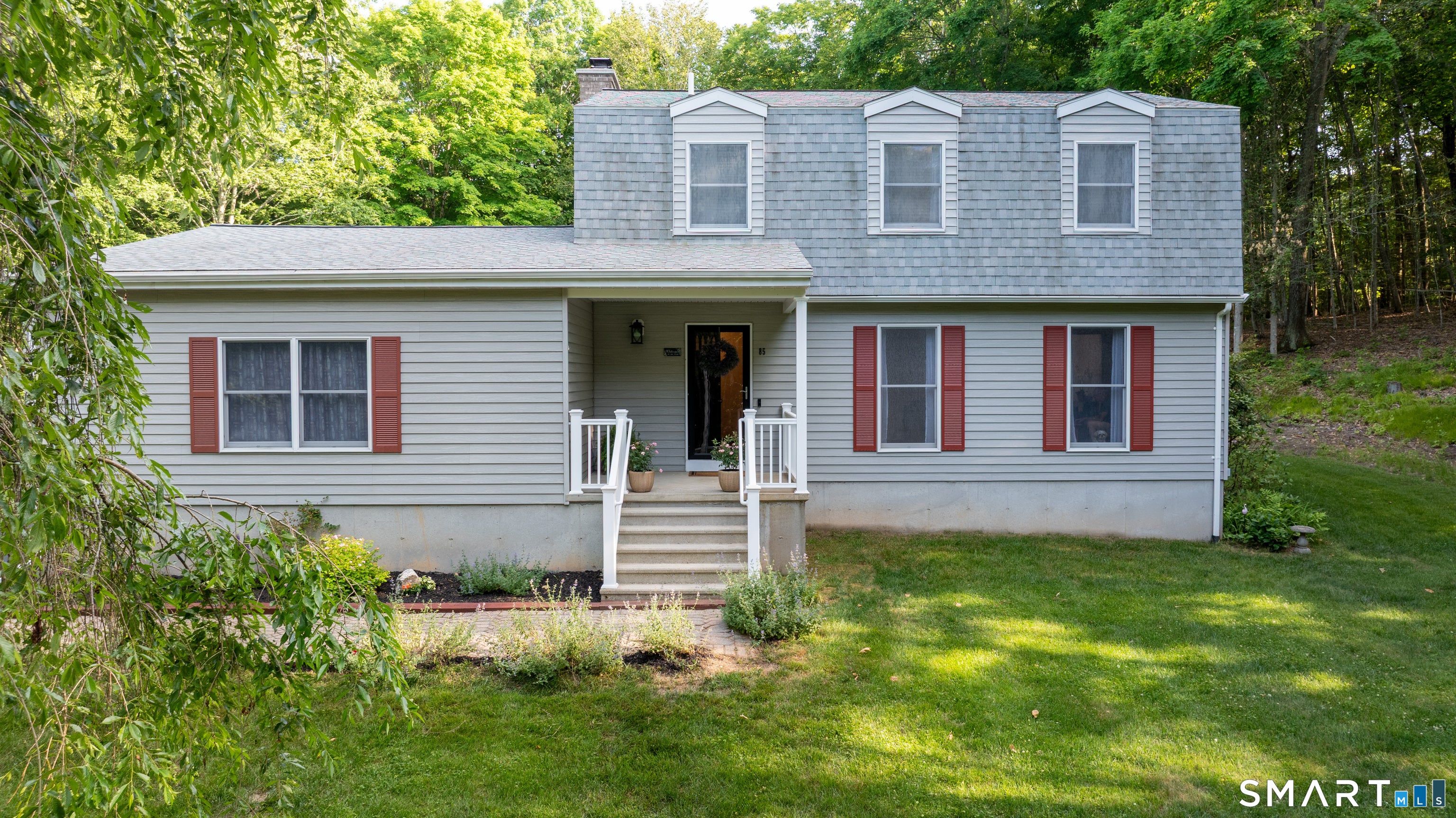 85 White Plains Road