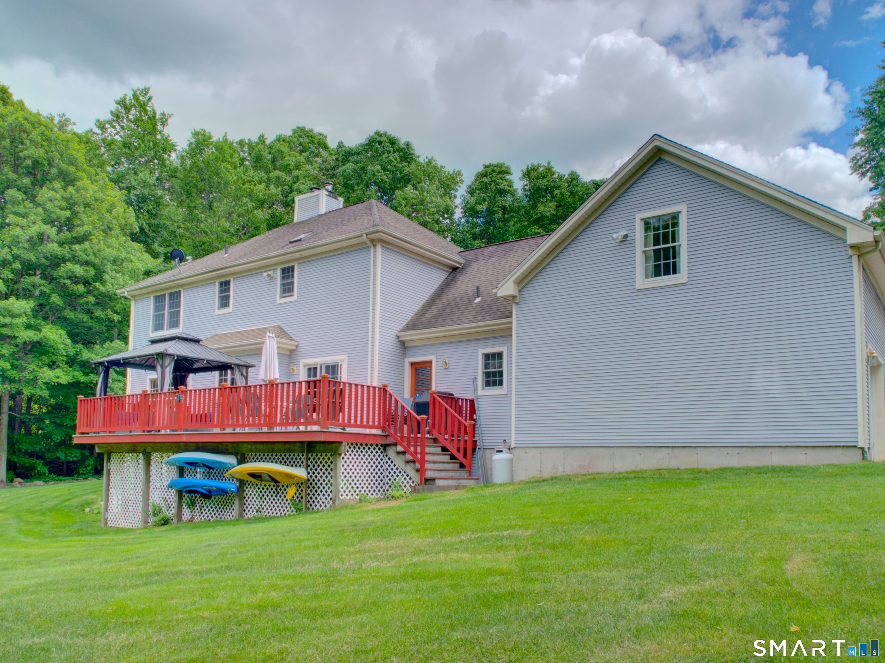 15 Dilaj Drive