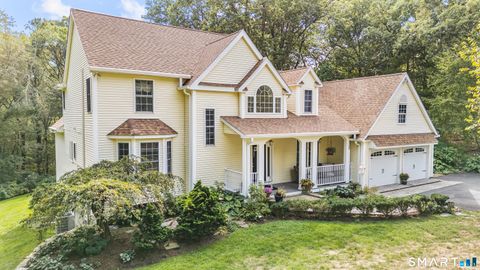 Photo of 14 Wychwood Lane, Oxford, CT 06478 (MLS # 24177016)