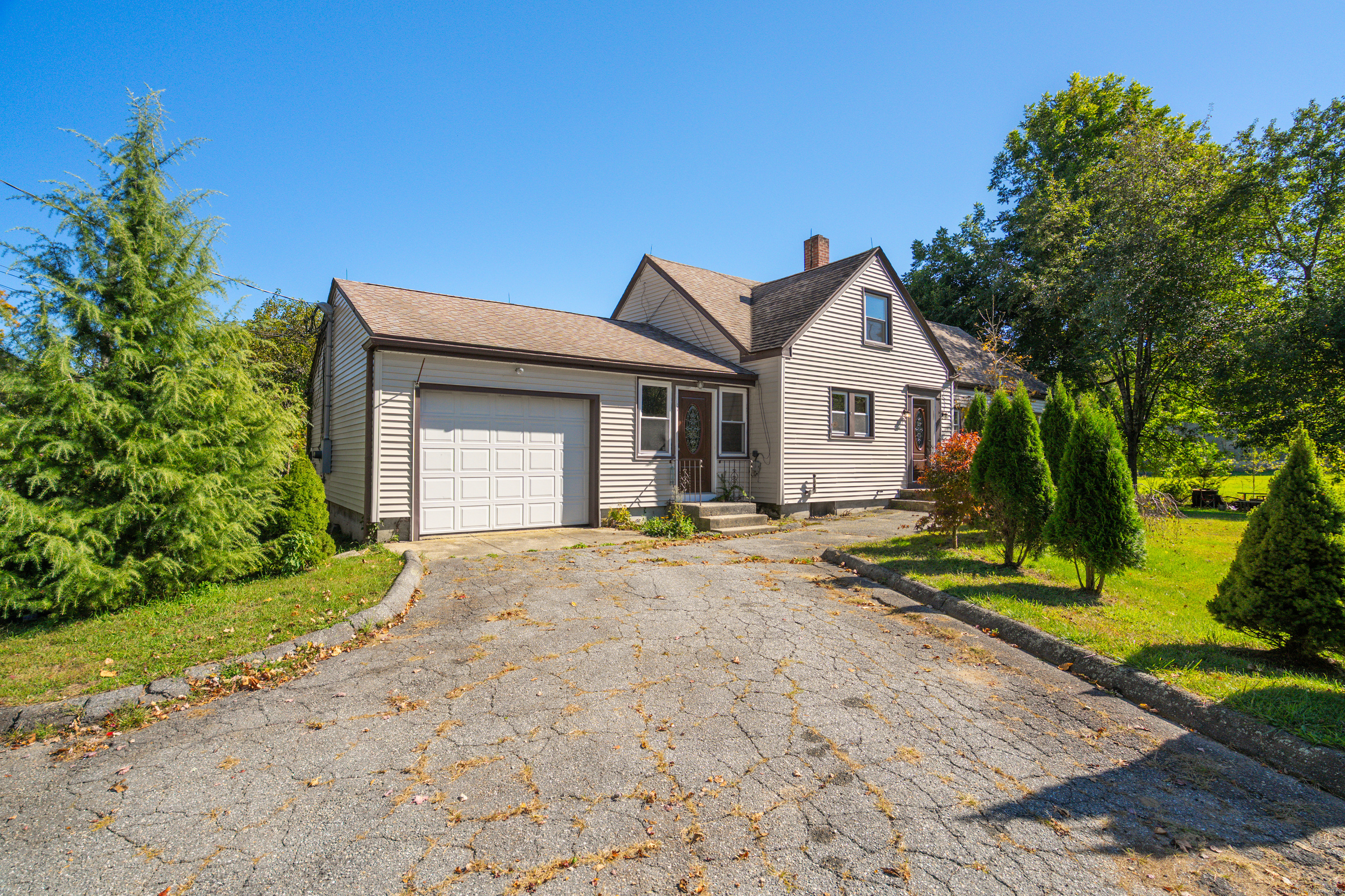 106 Tripp Hollow Road