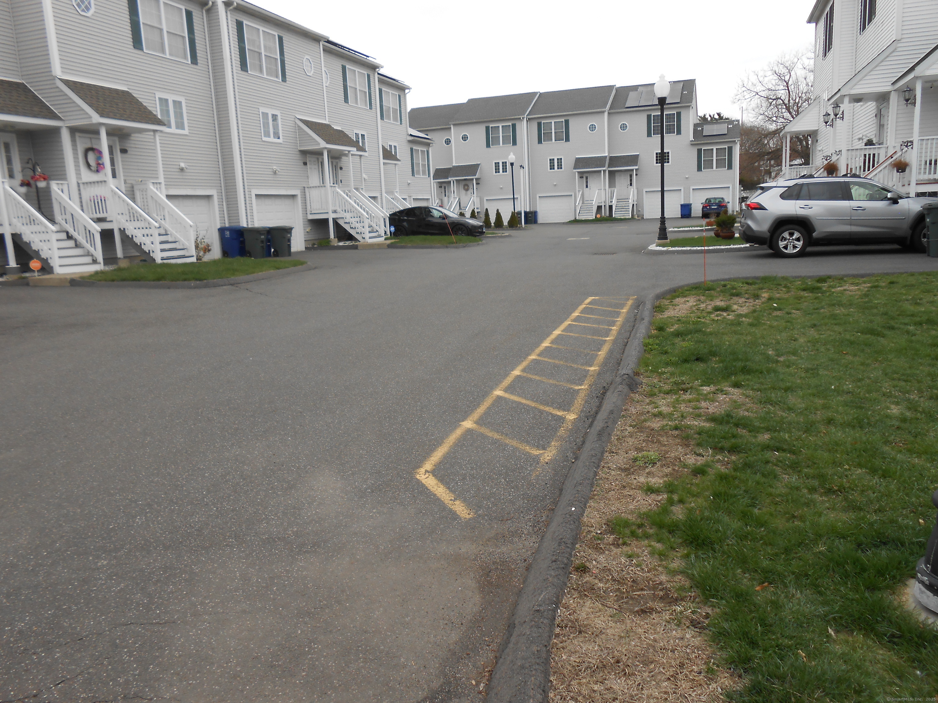800 Seaview Avenue #800-4, Bridgeport, Connecticut image 2