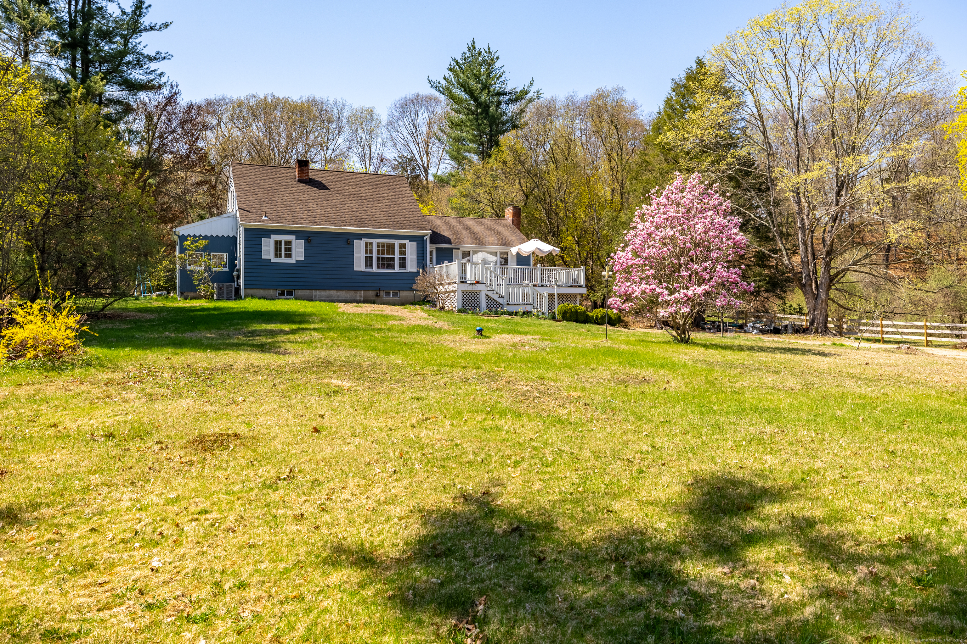 172 Huntingtown Road, Newtown, Connecticut image 2