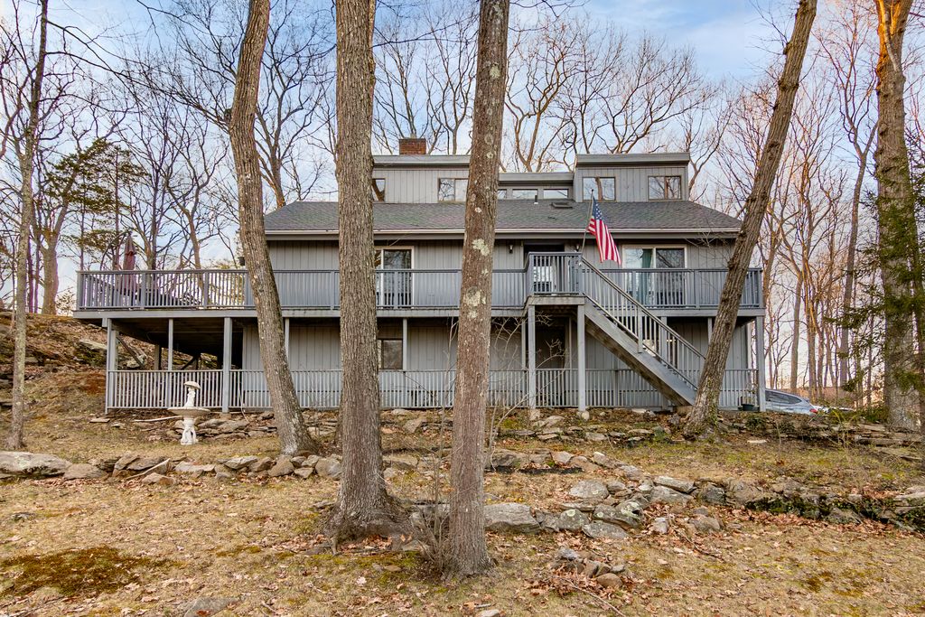 Photo of 259 Weatherly Trail, Guilford, CT 06437 (MLS # 24140151)