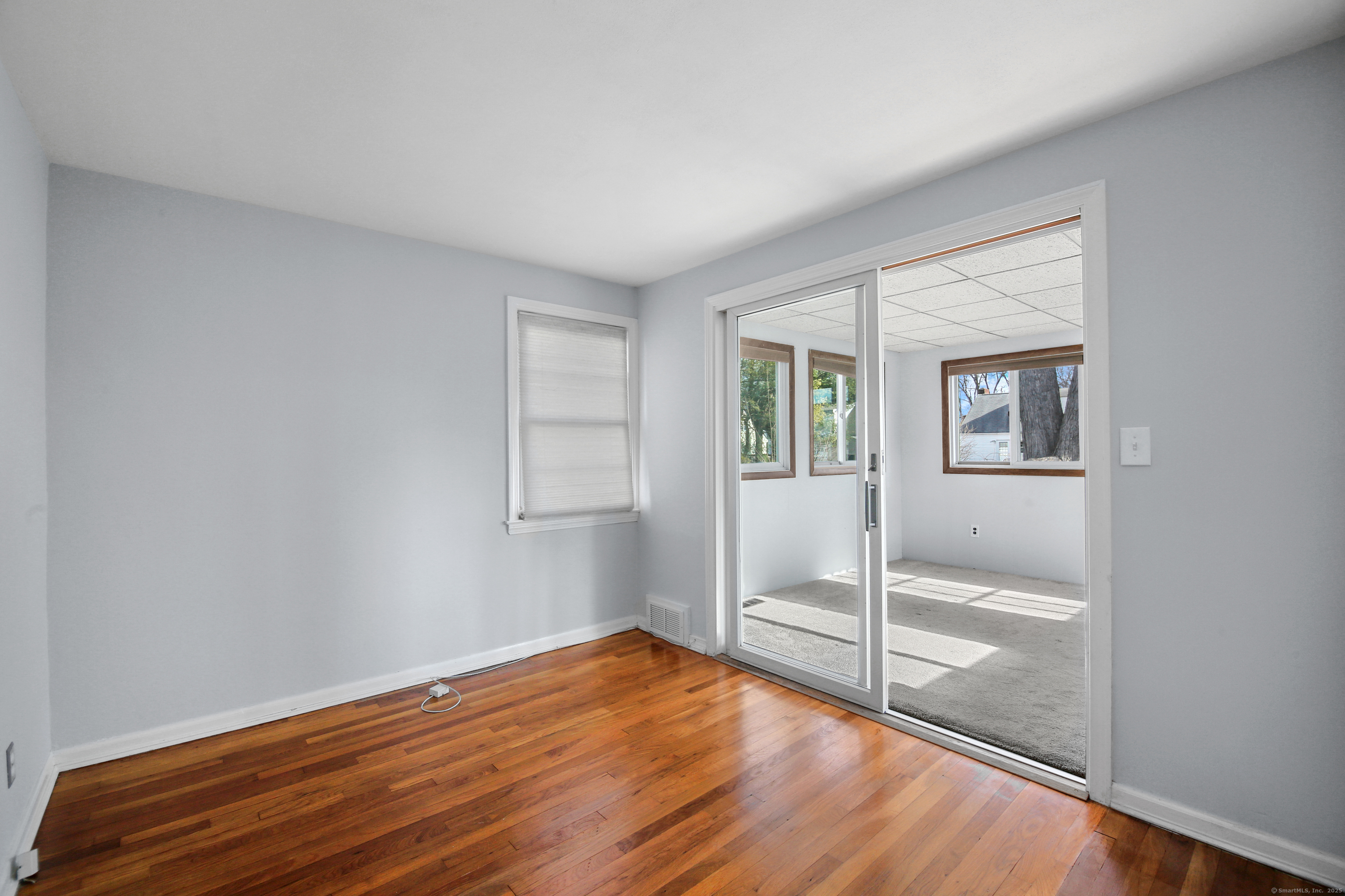 West Hartford, Connecticut 06110, United States, 3 Bedrooms Bedrooms, ,2 BathroomsBathrooms,Residential,Pending,20281