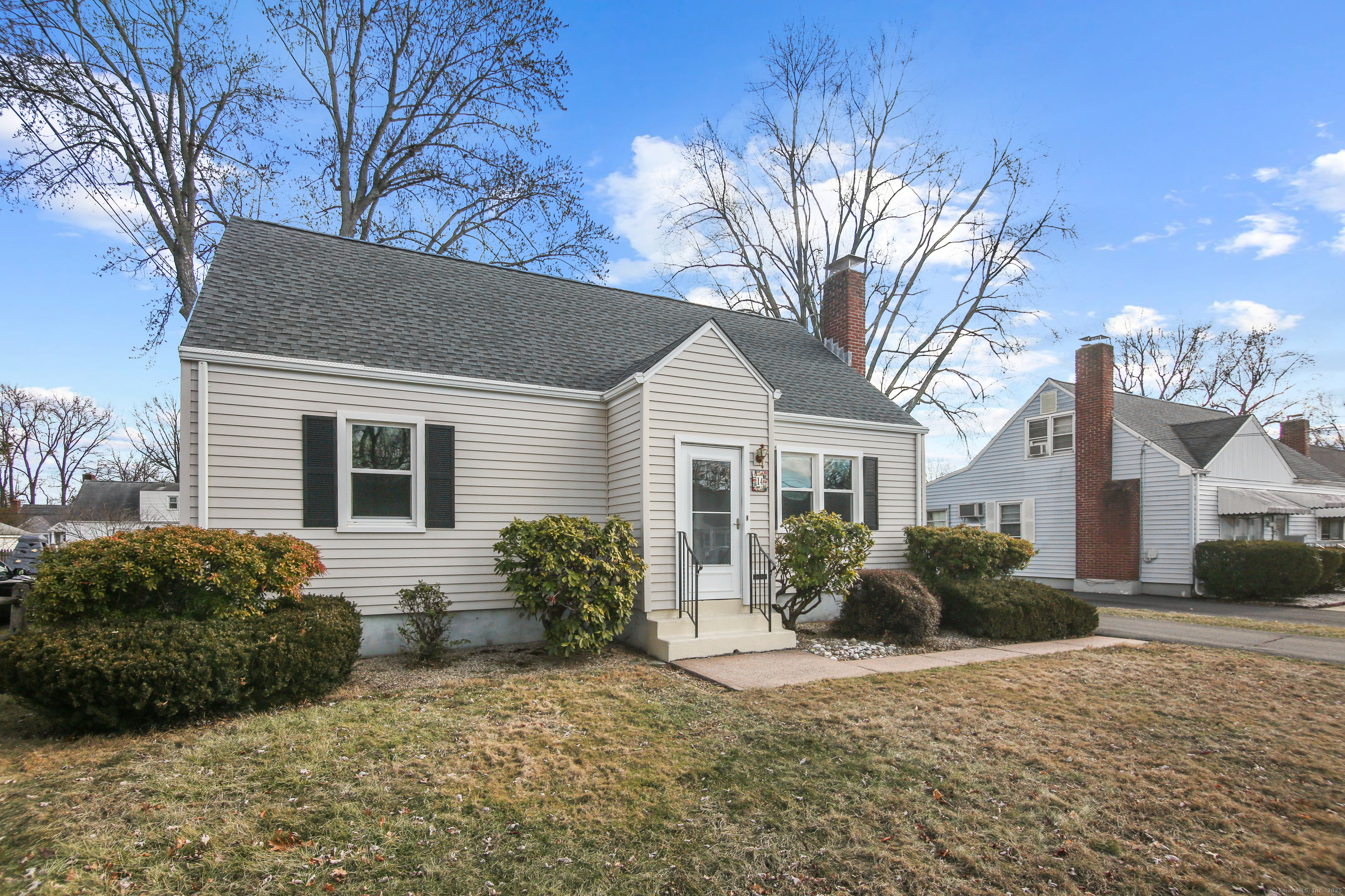 West Hartford, Connecticut 06110, United States, 3 Bedrooms Bedrooms, ,2 BathroomsBathrooms,Residential,Pending,20281