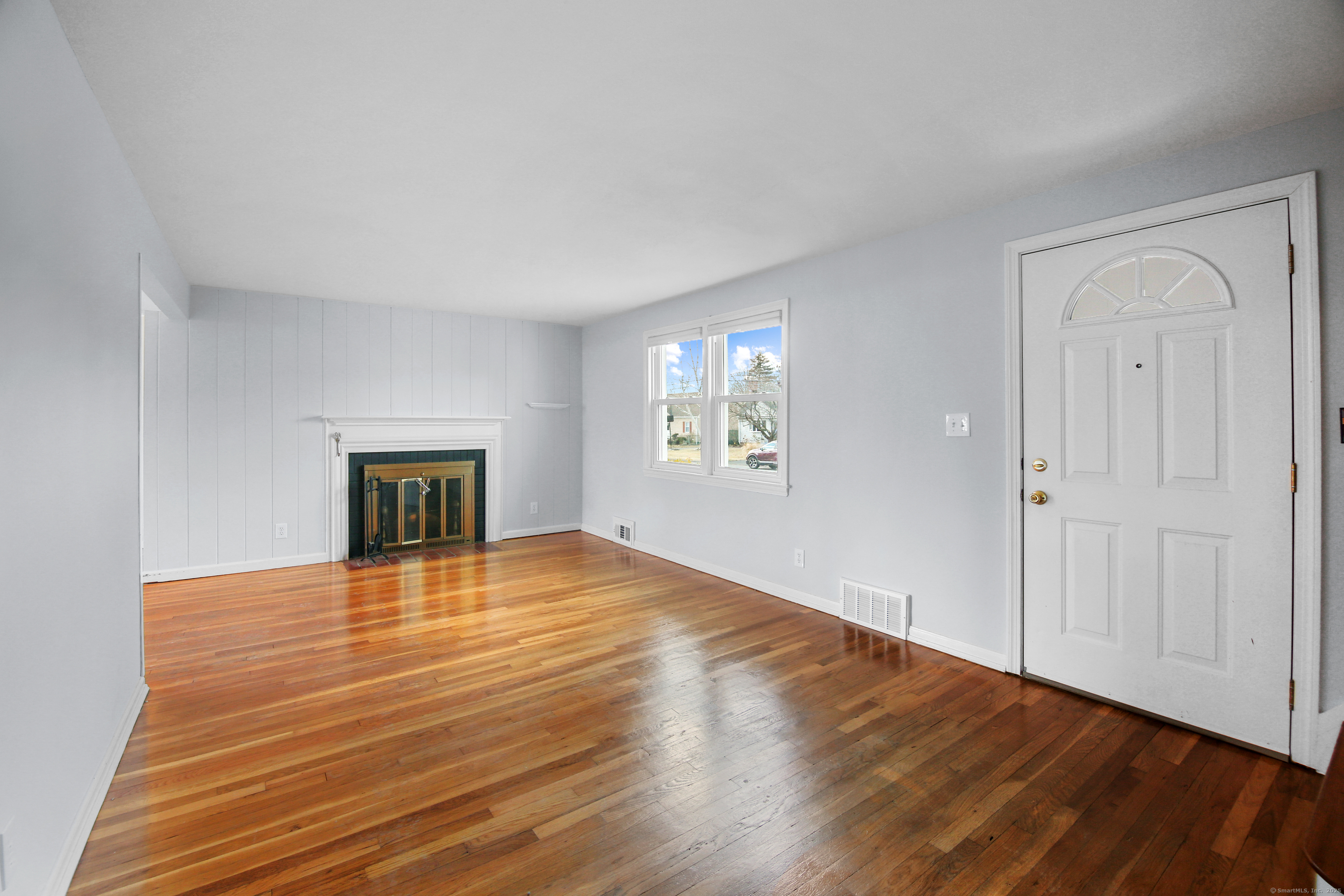 West Hartford, Connecticut 06110, United States, 3 Bedrooms Bedrooms, ,2 BathroomsBathrooms,Residential,Pending,20281